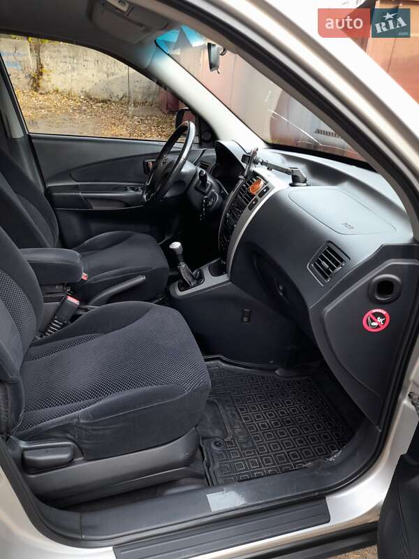 Позашляховик / Кросовер Hyundai Tucson 2007 в Борисполі