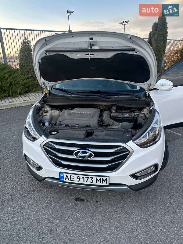 Внедорожник / Кроссовер Hyundai Tucson 2014 в Новомосковске фото 4 Внедорожник / Кроссовер Hyundai Tucson 2014 в Новомосковске