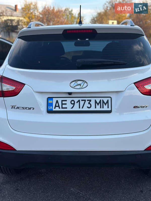 Внедорожник / Кроссовер Hyundai Tucson 2014 в Новомосковске фото 41 Внедорожник / Кроссовер Hyundai Tucson 2014 в Новомосковске