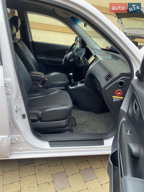 Позашляховик / Кросовер Hyundai Tucson 2009 в Ковелі