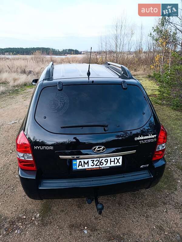 Внедорожник / Кроссовер Hyundai Tucson 2009 в Малине