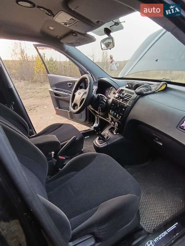 Внедорожник / Кроссовер Hyundai Tucson 2009 в Малине
