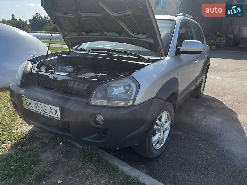 Позашляховик / Кросовер Hyundai Tucson 2011 в Радивиліві фото 8 Позашляховик / Кросовер Hyundai Tucson 2011 в Радивиліві