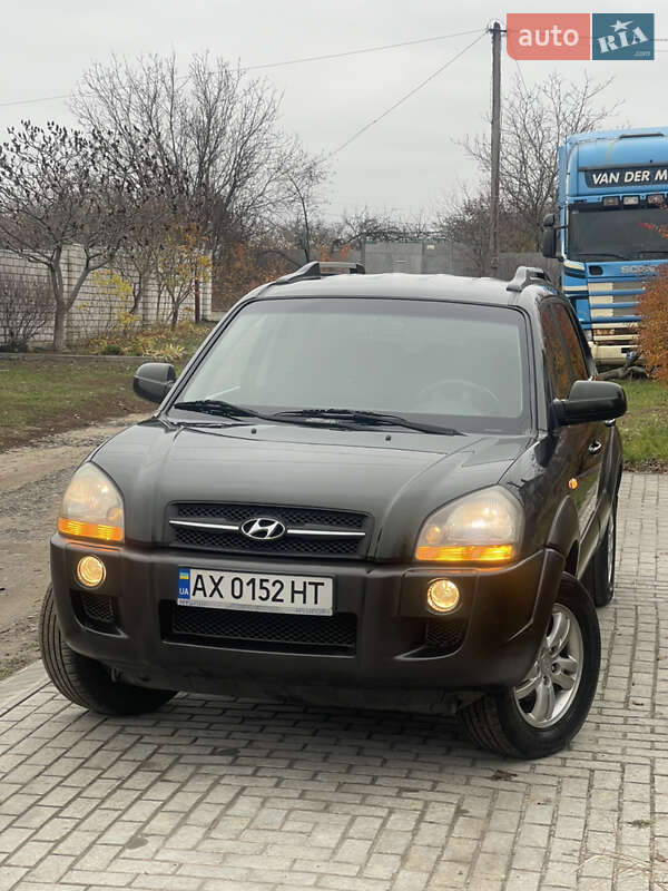 Внедорожник / Кроссовер Hyundai Tucson 2005 в Харькове фото 4 Внедорожник / Кроссовер Hyundai Tucson 2005 в Харькове