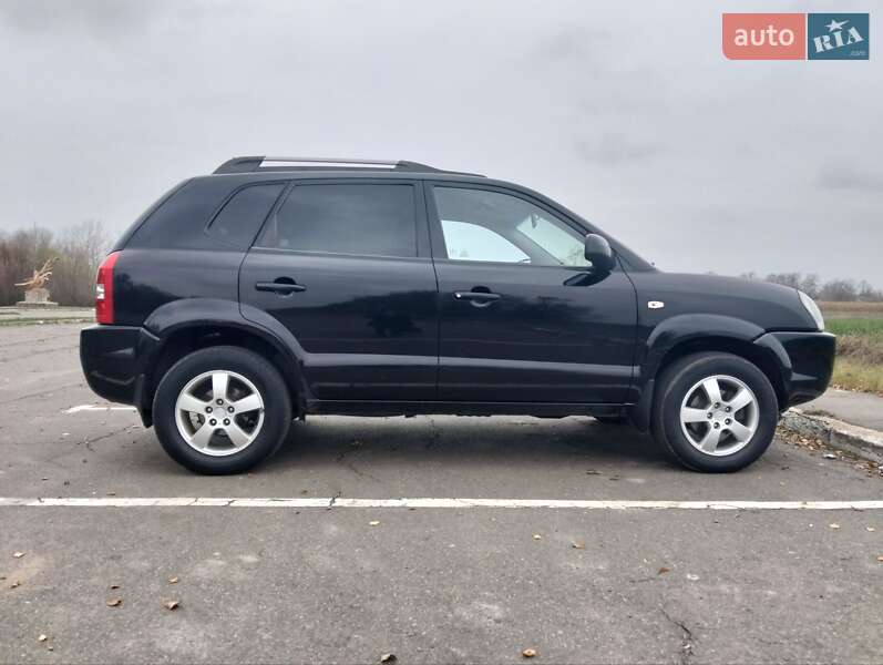 Внедорожник / Кроссовер Hyundai Tucson 2006 в Конотопе