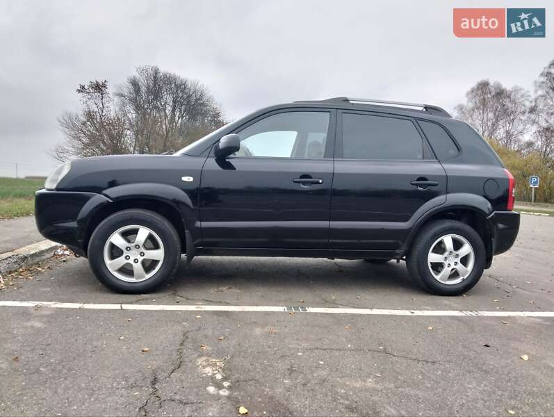 Внедорожник / Кроссовер Hyundai Tucson 2006 в Конотопе