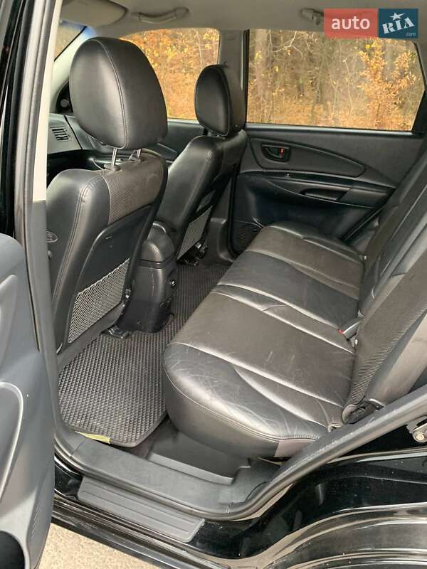 Позашляховик / Кросовер Hyundai Tucson 2006 в Тернополі фото 11 Позашляховик / Кросовер Hyundai Tucson 2006 в Тернополі