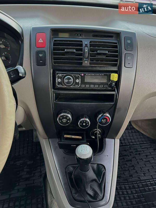 Внедорожник / Кроссовер Hyundai Tucson 2005 в Самборе фото 20 Внедорожник / Кроссовер Hyundai Tucson 2005 в Самборе