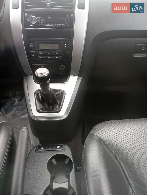 Внедорожник / Кроссовер Hyundai Tucson 2007 в Ровно фото 17 Внедорожник / Кроссовер Hyundai Tucson 2007 в Ровно