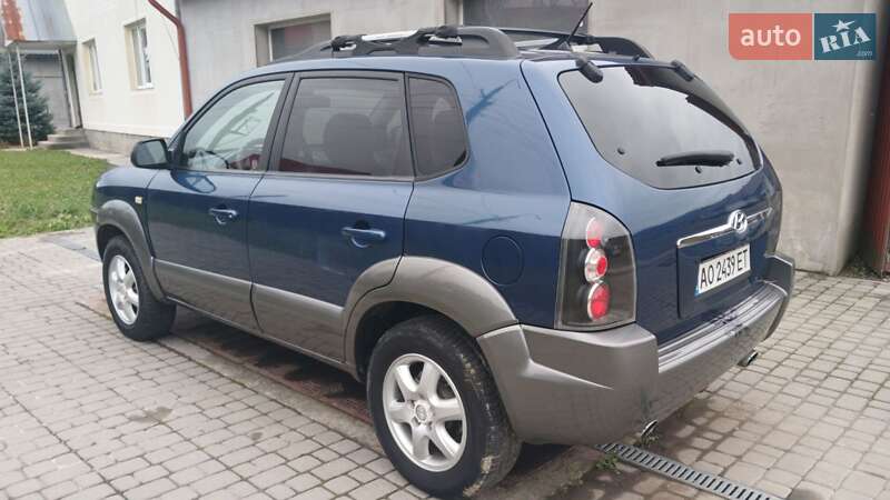 Внедорожник / Кроссовер Hyundai Tucson 2005 в Межгорье фото 4 Внедорожник / Кроссовер Hyundai Tucson 2005 в Межгорье