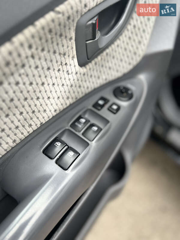 Внедорожник / Кроссовер Hyundai Tucson 2004 в Ровно