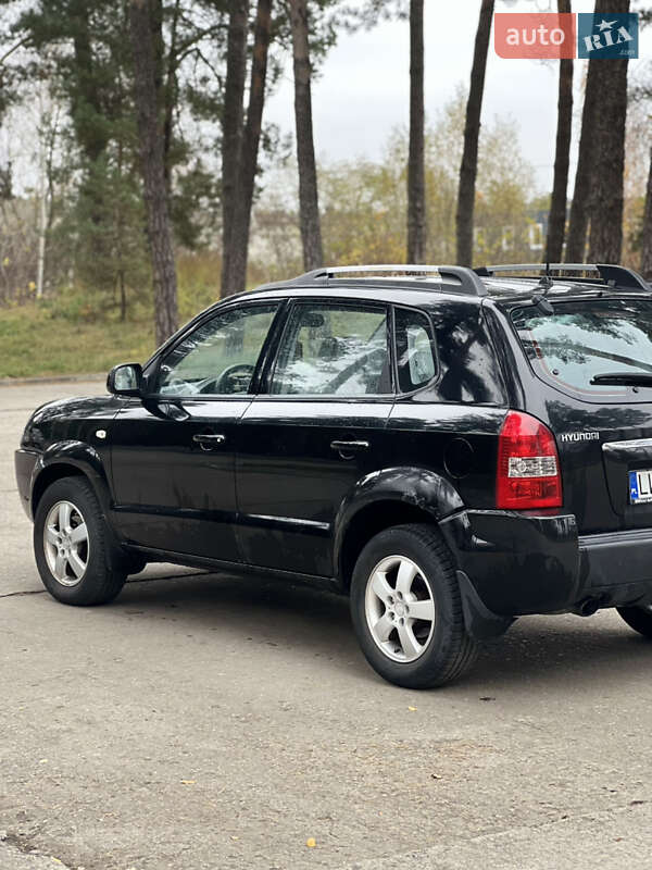 Внедорожник / Кроссовер Hyundai Tucson 2004 в Ровно