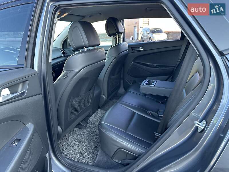 Внедорожник / Кроссовер Hyundai Tucson 2016 в Киеве фото 20 Внедорожник / Кроссовер Hyundai Tucson 2016 в Киеве