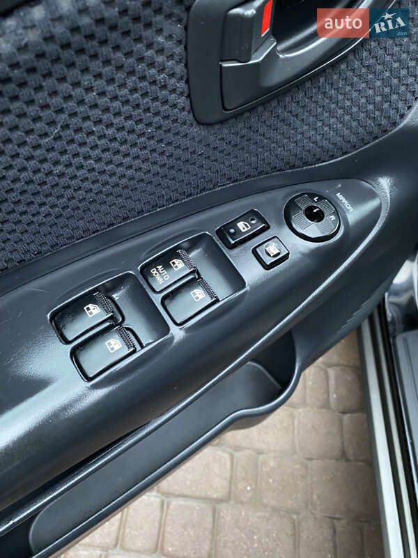 Внедорожник / Кроссовер Hyundai Tucson 2006 в Чернигове фото 52 Внедорожник / Кроссовер Hyundai Tucson 2006 в Чернигове