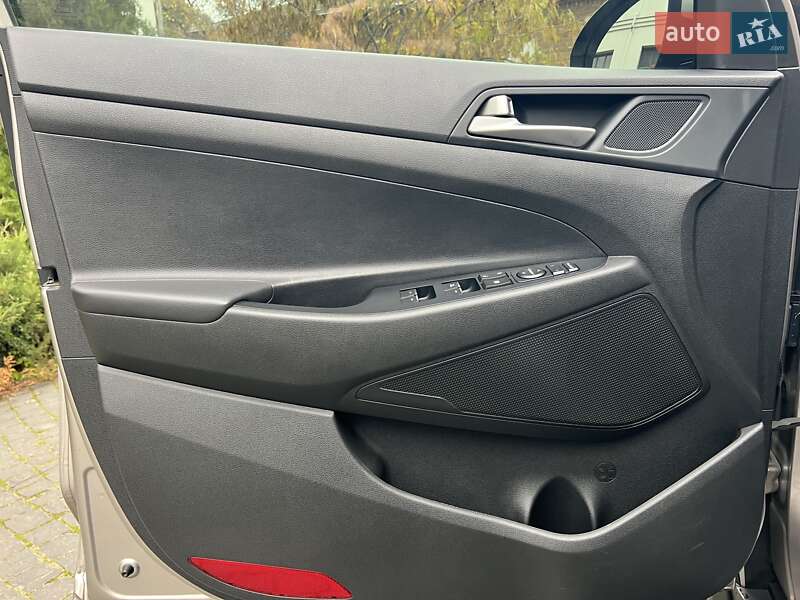 Внедорожник / Кроссовер Hyundai Tucson 2018 в Одессе фото 29 Внедорожник / Кроссовер Hyundai Tucson 2018 в Одессе