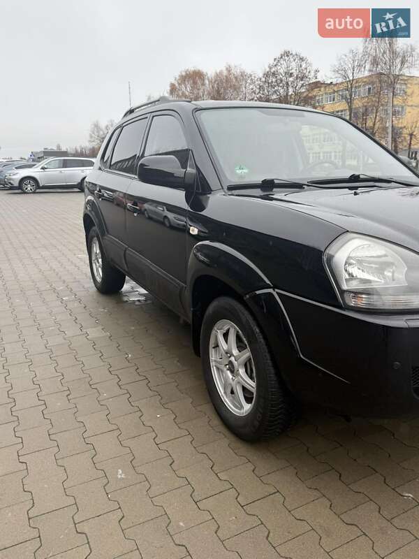 Позашляховик / Кросовер Hyundai Tucson 2009 в Білій Церкві фото 16 Позашляховик / Кросовер Hyundai Tucson 2009 в Білій Церкві
