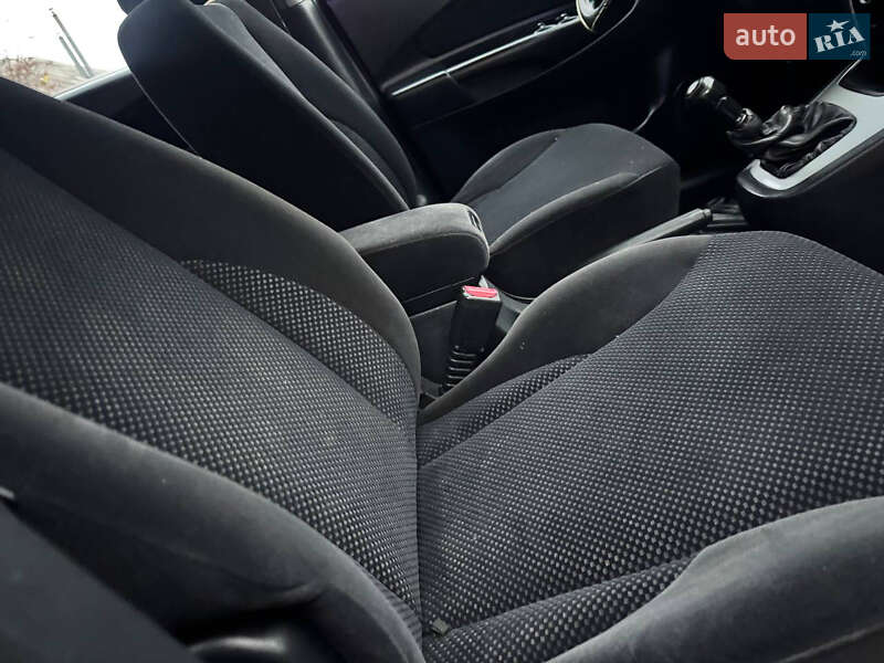 Внедорожник / Кроссовер Hyundai Tucson 2008 в Ахтырке фото 50 Внедорожник / Кроссовер Hyundai Tucson 2008 в Ахтырке