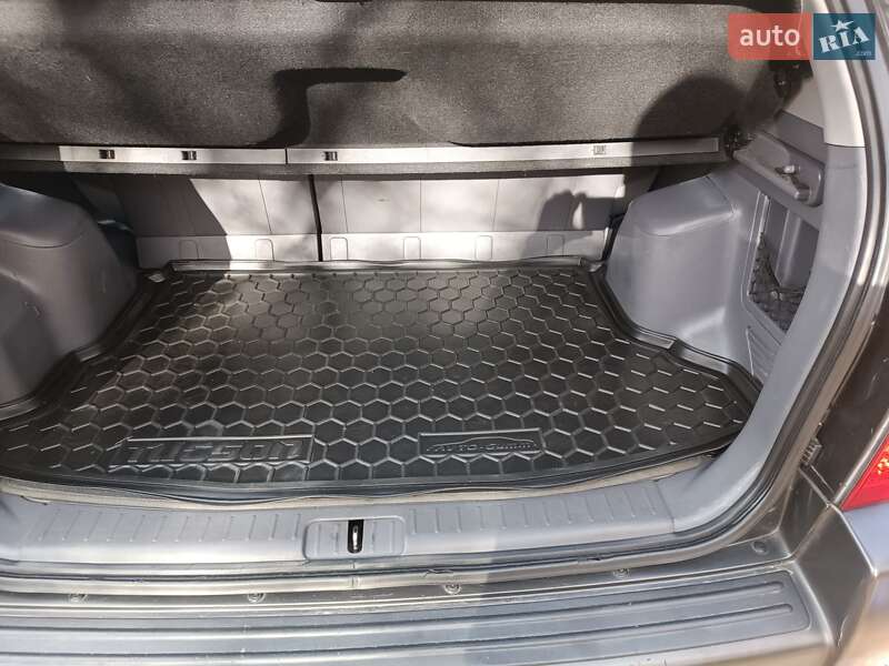 Внедорожник / Кроссовер Hyundai Tucson 2005 в Харькове фото 8 Внедорожник / Кроссовер Hyundai Tucson 2005 в Харькове