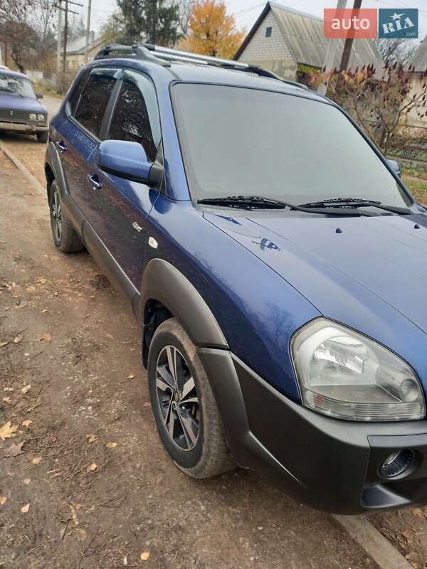 Внедорожник / Кроссовер Hyundai Tucson 2007 в Валках