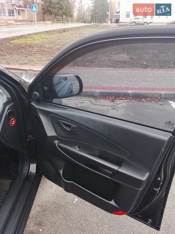 Позашляховик / Кросовер Hyundai Tucson 2011 в Любарі фото 6 Позашляховик / Кросовер Hyundai Tucson 2011 в Любарі