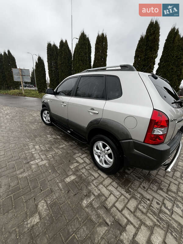 Внедорожник / Кроссовер Hyundai Tucson 2008 в Почаеве
