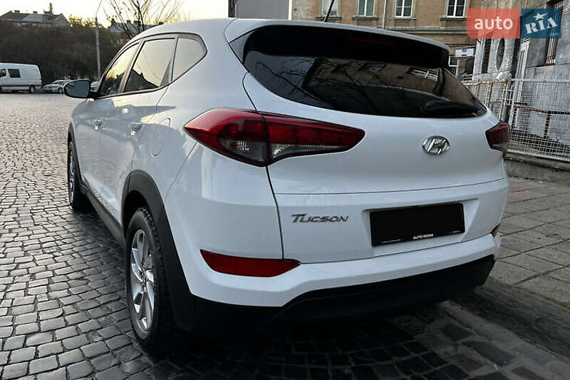 Внедорожник / Кроссовер Hyundai Tucson 2015 в Киеве