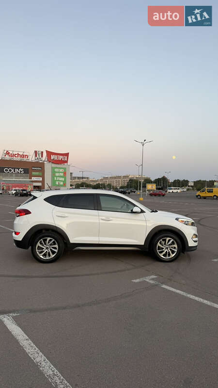Внедорожник / Кроссовер Hyundai Tucson 2016 в Одессе