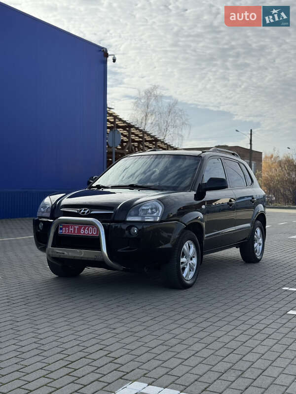 Внедорожник / Кроссовер Hyundai Tucson 2008 в Нововолынске фото 2 Внедорожник / Кроссовер Hyundai Tucson 2008 в Нововолынске
