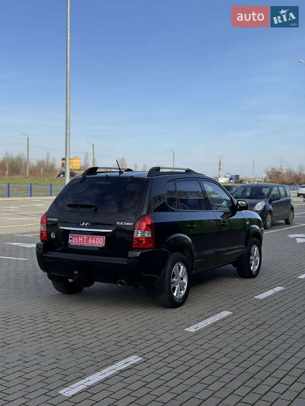 Внедорожник / Кроссовер Hyundai Tucson 2008 в Нововолынске фото 5 Внедорожник / Кроссовер Hyundai Tucson 2008 в Нововолынске
