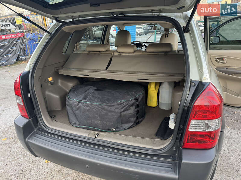 Внедорожник / Кроссовер Hyundai Tucson 2009 в Киеве фото 9 Внедорожник / Кроссовер Hyundai Tucson 2009 в Киеве