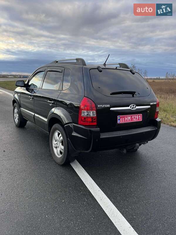 Внедорожник / Кроссовер Hyundai Tucson 2008 в Мене фото 12 Внедорожник / Кроссовер Hyundai Tucson 2008 в Мене