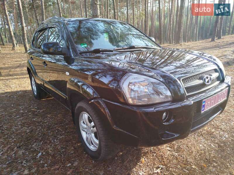 Внедорожник / Кроссовер Hyundai Tucson 2006 в Андреевке