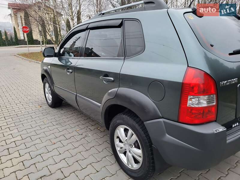 Позашляховик / Кросовер Hyundai Tucson 2012 в Хмельницькому фото 24 Позашляховик / Кросовер Hyundai Tucson 2012 в Хмельницькому