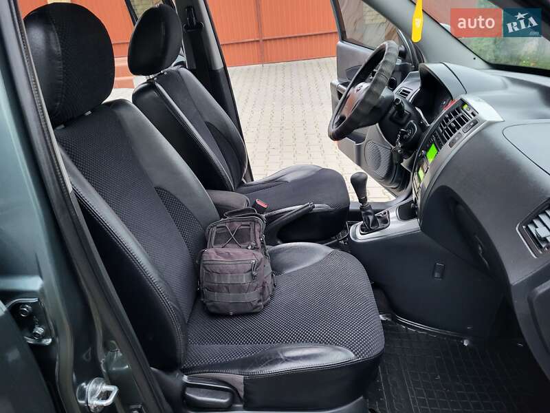 Позашляховик / Кросовер Hyundai Tucson 2012 в Хмельницькому фото 104 Позашляховик / Кросовер Hyundai Tucson 2012 в Хмельницькому