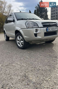 Внедорожник / Кроссовер Hyundai Tucson 2008 в Новом Роздоле