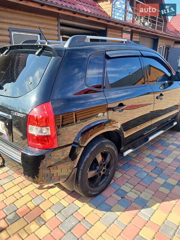 Внедорожник / Кроссовер Hyundai Tucson 2005 в Полонном