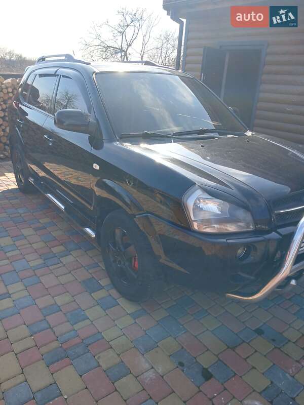 Внедорожник / Кроссовер Hyundai Tucson 2005 в Полонном
