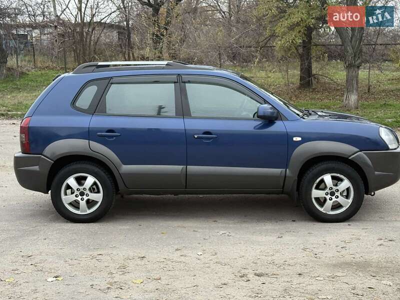 Позашляховик / Кросовер Hyundai Tucson 2008 в Запоріжжі