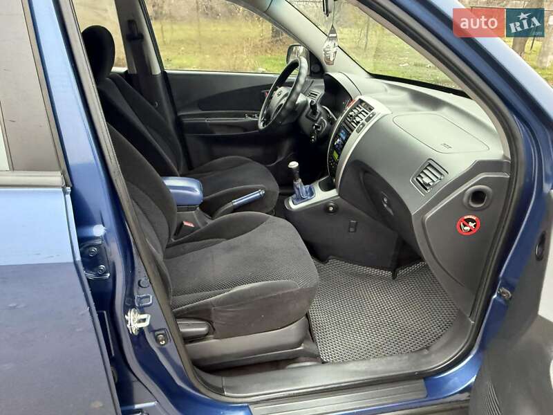 Позашляховик / Кросовер Hyundai Tucson 2008 в Запоріжжі