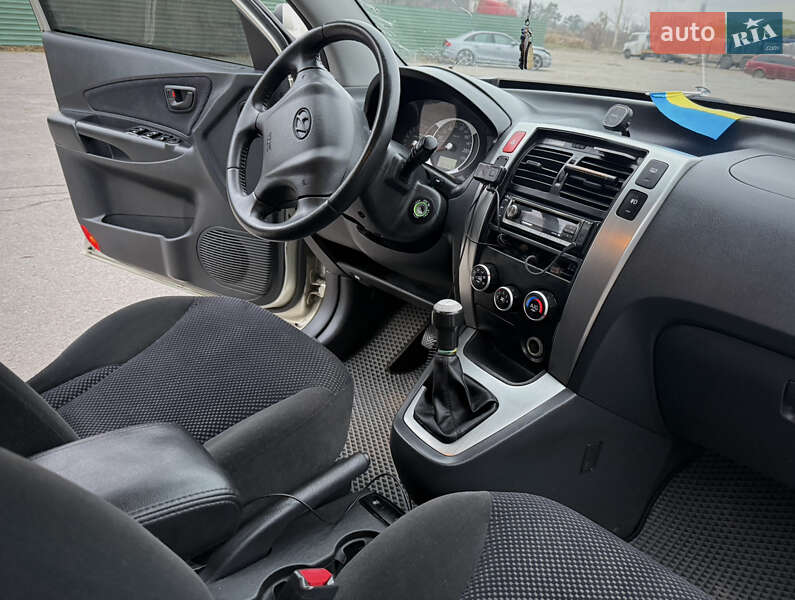 Внедорожник / Кроссовер Hyundai Tucson 2009 в Харькове фото 27 Внедорожник / Кроссовер Hyundai Tucson 2009 в Харькове