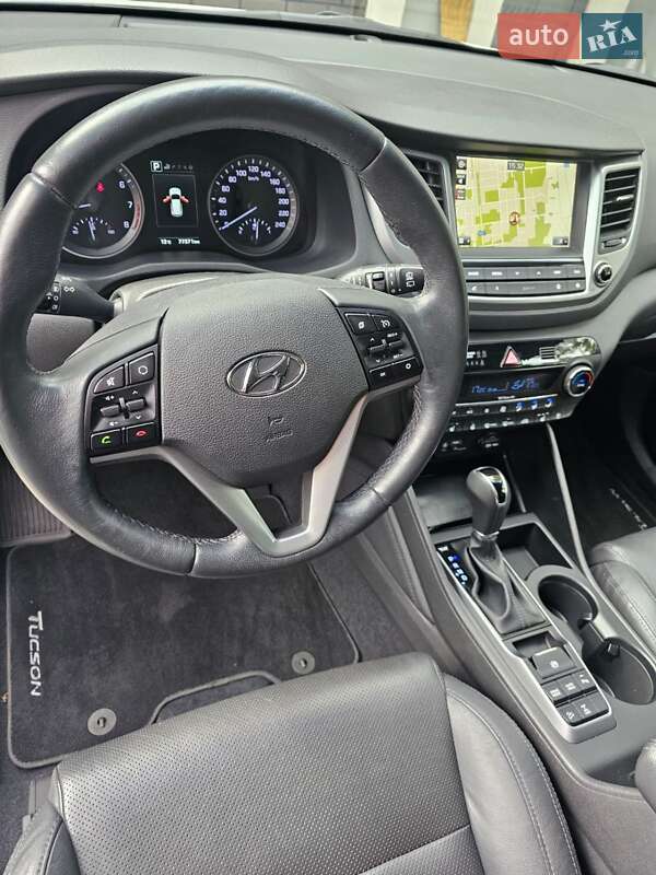 Внедорожник / Кроссовер Hyundai Tucson 2017 в Киеве