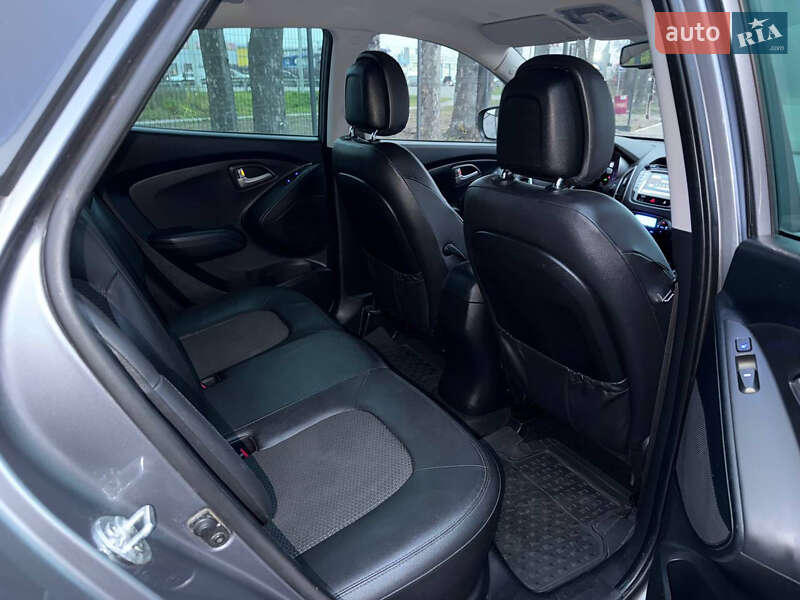 Внедорожник / Кроссовер Hyundai Tucson 2013 в Стрые