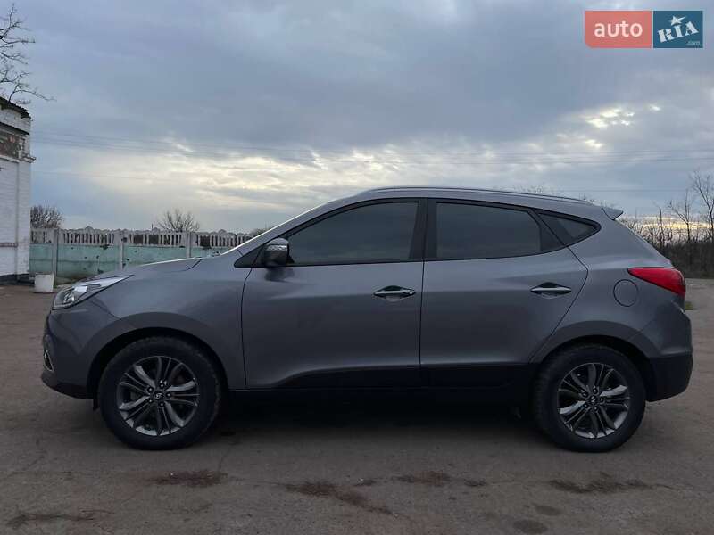 Внедорожник / Кроссовер Hyundai Tucson 2015 в Зеленодольской