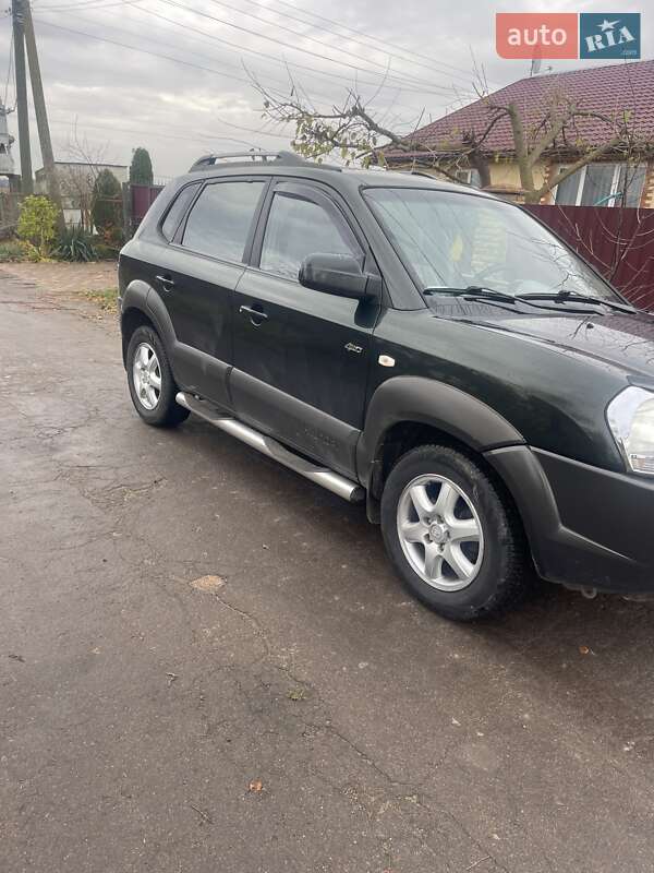 Внедорожник / Кроссовер Hyundai Tucson 2005 в Житомире