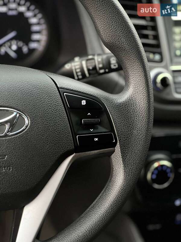 Внедорожник / Кроссовер Hyundai Tucson 2016 в Киеве