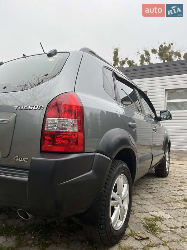 Внедорожник / Кроссовер Hyundai Tucson 2011 в Ровно