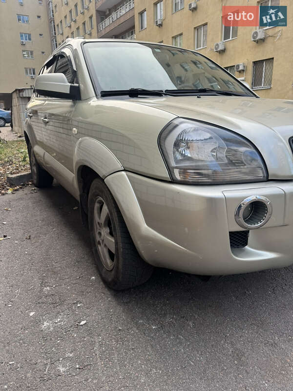 Внедорожник / Кроссовер Hyundai Tucson 2006 в Киеве