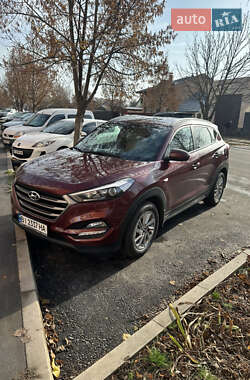 Позашляховик / Кросовер Hyundai Tucson 2016 в Полтаві