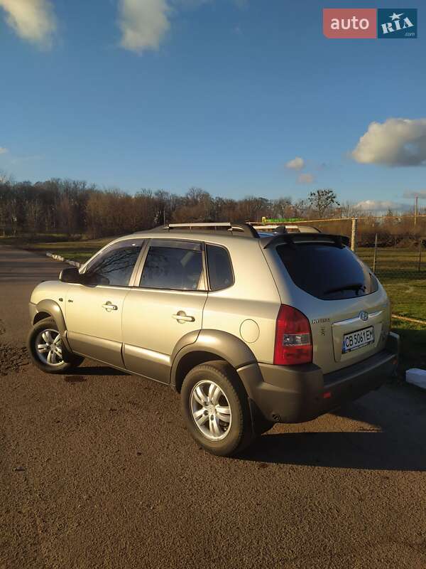 Позашляховик / Кросовер Hyundai Tucson 2007 в Прилуках
