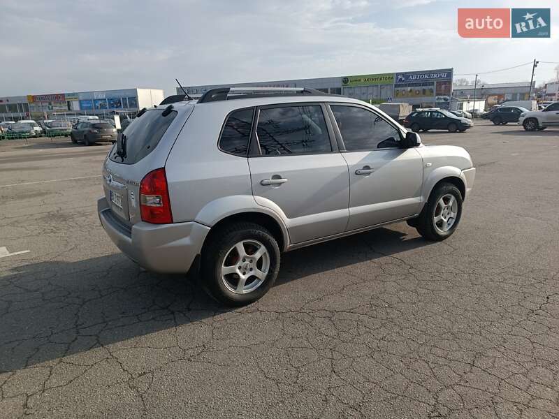 Внедорожник / Кроссовер Hyundai Tucson 2005 в Харькове фото 4 Внедорожник / Кроссовер Hyundai Tucson 2005 в Харькове